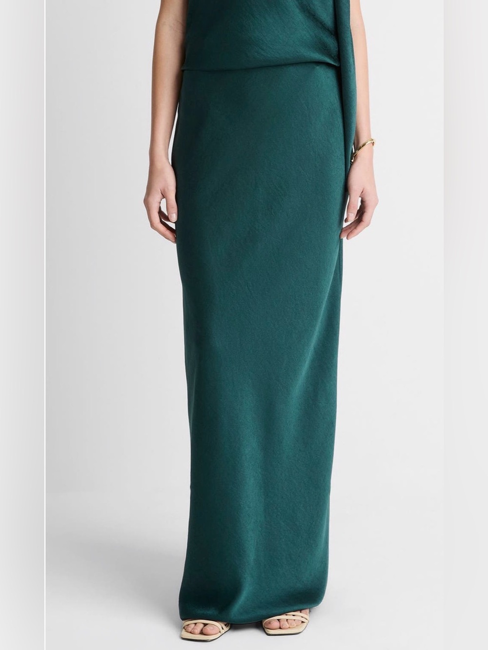 Vince
Satin Bias
Column Skirt
Color: Juniper
Size 10